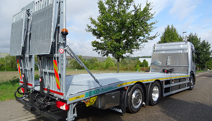 Beko-Trucks-Feuerwehr-Fachjournal-Maschinentransport-Transportfahrzeuge-Fahrgestell